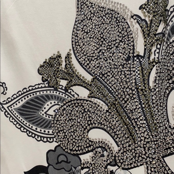 Lady Noiz beautiful top - Picture 2 of 5